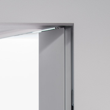 ECLISSE flush-to-the-wall glass hinged door